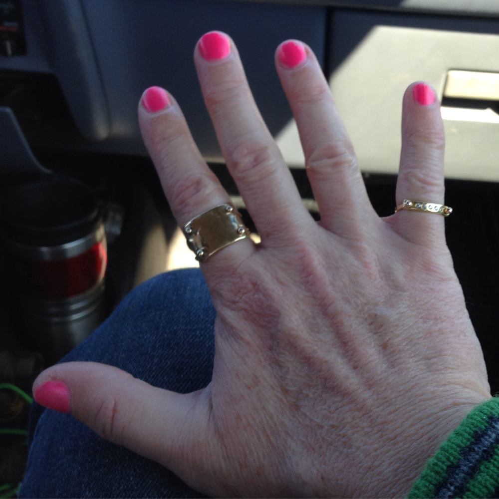 Meet your Posher, Camille